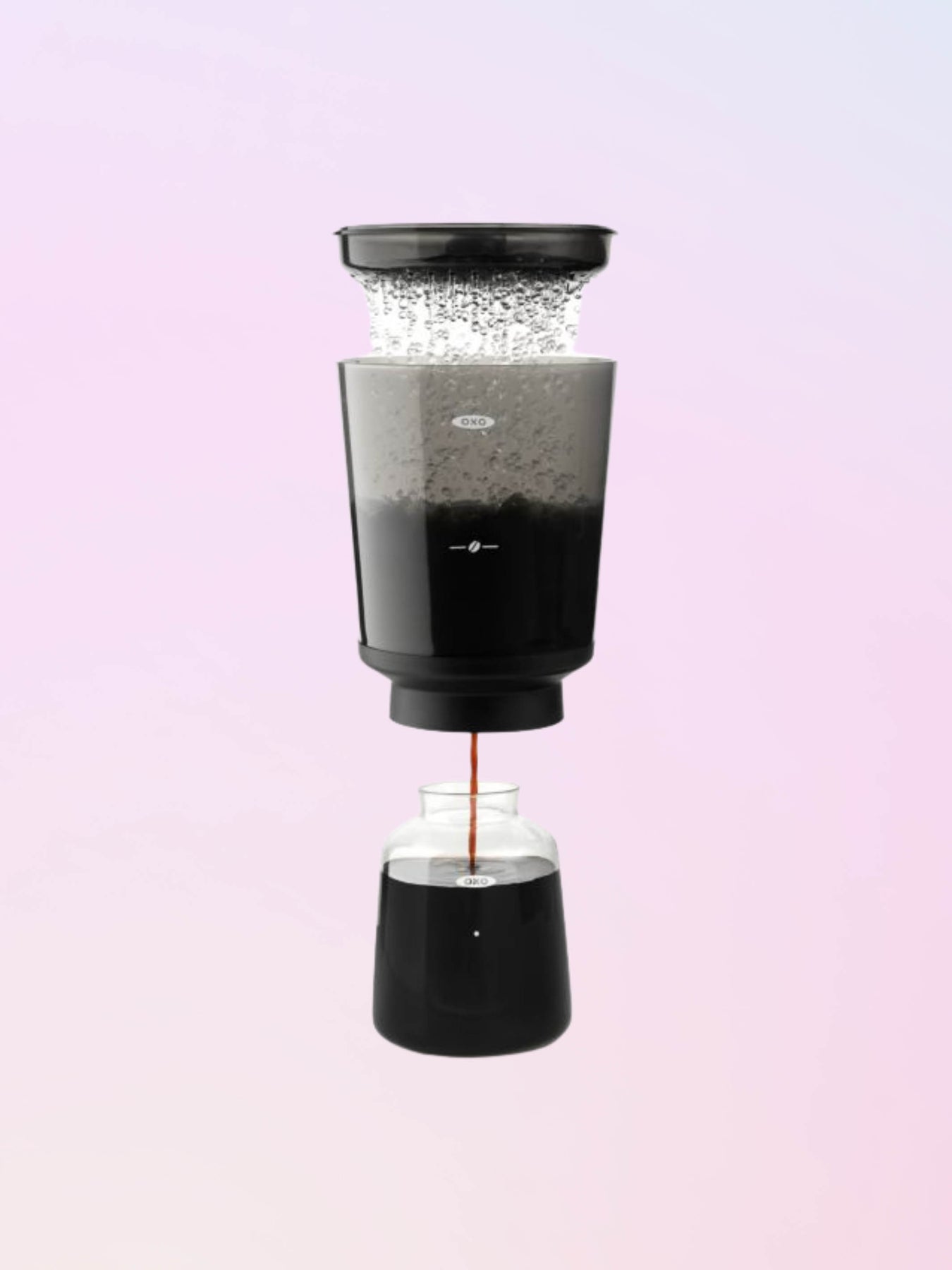 https://www.caffeibis.com/cdn/shop/products/oxo-compact-cold-brewer-action-view_1800x1800.jpg?v=1668395222